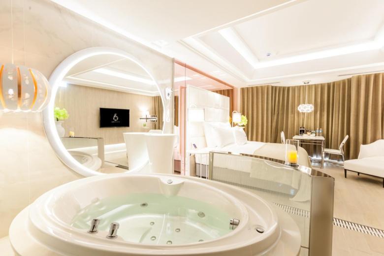Six Star Motel-Taoyuan Dış mekan fotoğraf